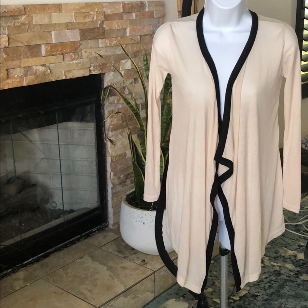 Dainty cardigan